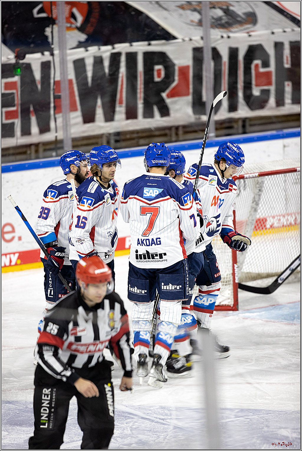 PENNY DEL;  Koelner Haie - Adler Mannheim; Koeln, 02.01.2022